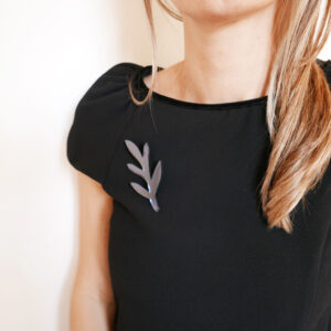 Spilla argento scuro foglia | BiCA-Good Morning Design