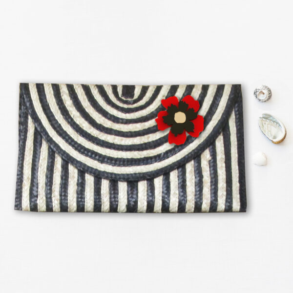 Borsetta clutch in paglia intrecciata a righe bianco e nero | BICA-Good Morning Design