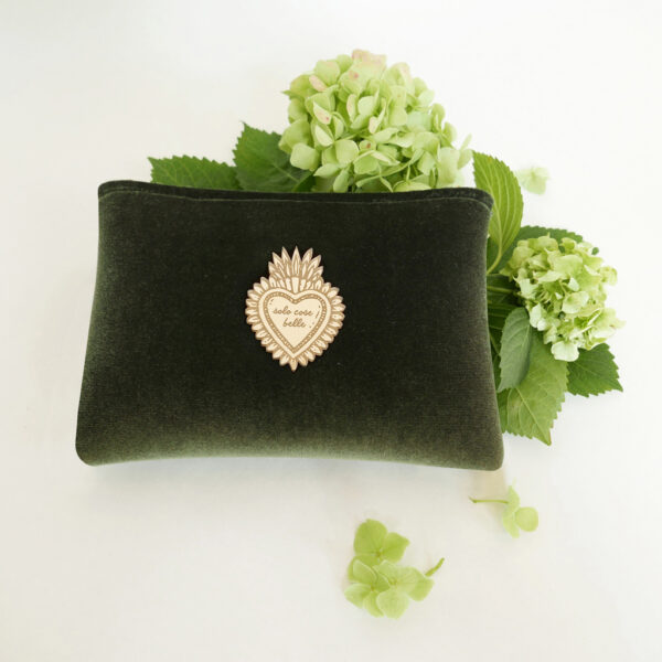 Pochette Chic velluto verde e neoprene con spilla oro | borse fatte a mano in Italia | design italiano | BiCA-Good Morning Design