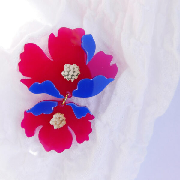 Spilla floreale Fiore Doppio fucsia blu | spille artistiche originali, dal design Italiano, realizzate a milano | BiCA Good Morning Design