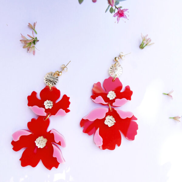 Orecchini pendenti grandi floreali Fiore Doppio rosso e rosa | gioielli artistici originali, dal design Italiano, realizzate a mano a Milano | BiCA Good Morning Design