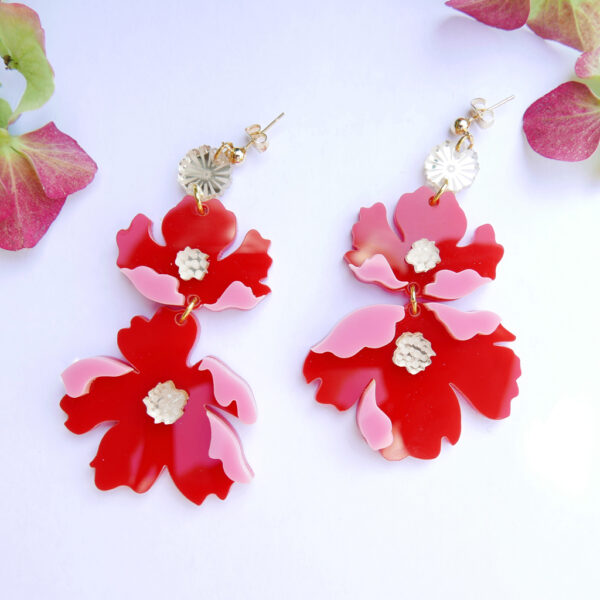 Orecchini pendenti grandi floreali Fiore Doppio rosso e rosa | gioielli artistici originali, dal design Italiano, realizzate a mano a Milano | BiCA Good Morning Design