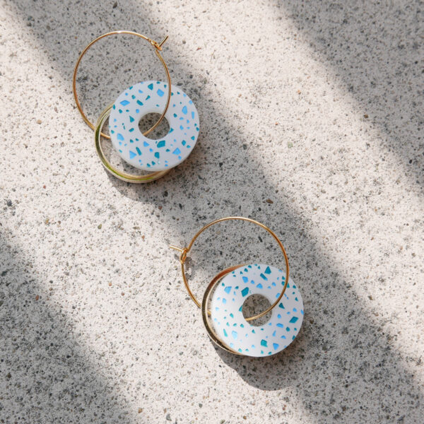 SERAFINA Orecchini artistici geometrici con texture terrazzo dipinti a mano | design italiano | sede del laboratorio a Milano | BiCa Good Morning Design