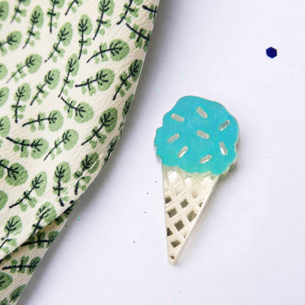spilla GELATO, oro, dipinta a mano | gioielli artistici, originali | made in Italy | BiCA Good Morning Design